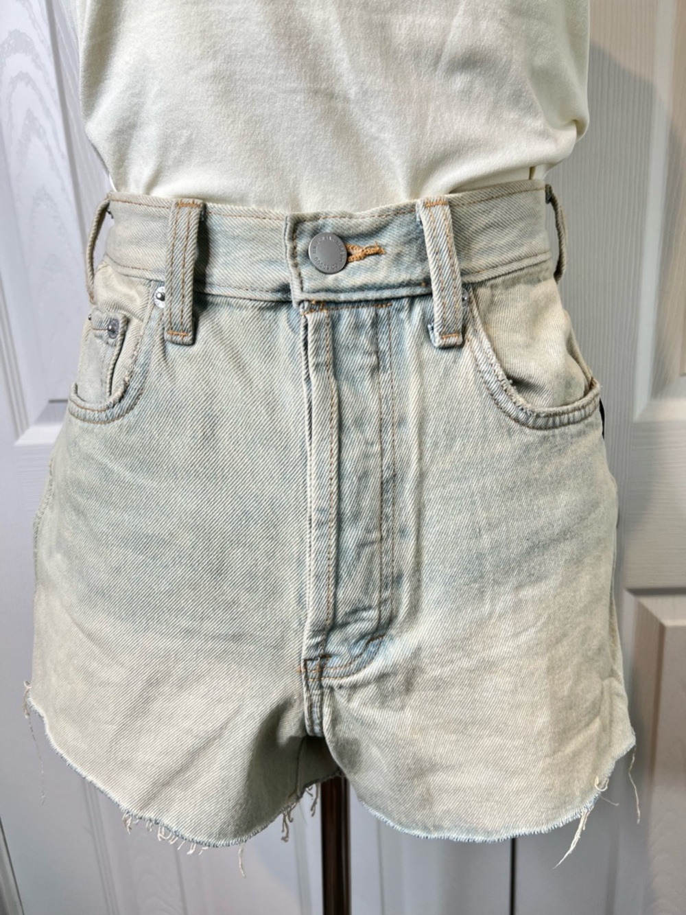 Universal Thread Light Olive High-Rise Denim Shorts Size 8